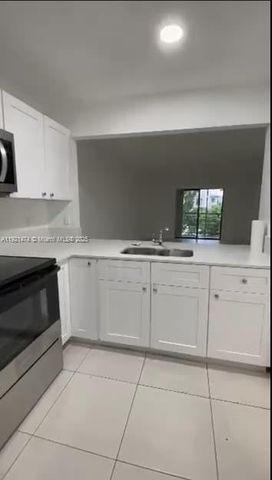 861 NE 209th Ter 204-24, Miami, FL 33179