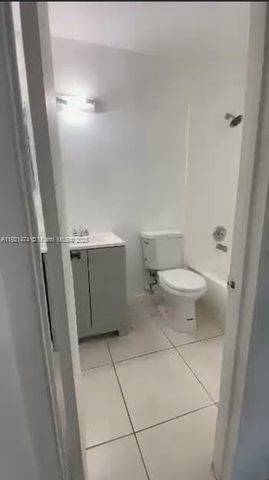 861 NE 209th Ter 204-24, Miami, FL 33179