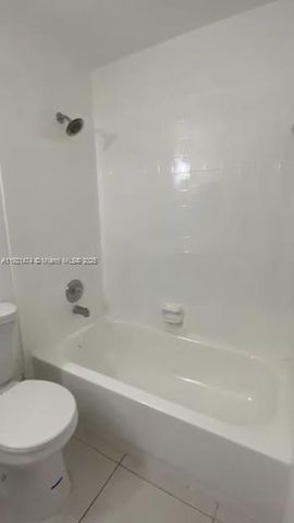 861 NE 209th Ter 204-24, Miami, FL 33179