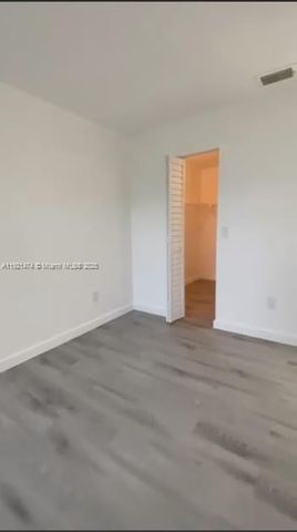 861 NE 209th Ter 204-24, Miami, FL 33179