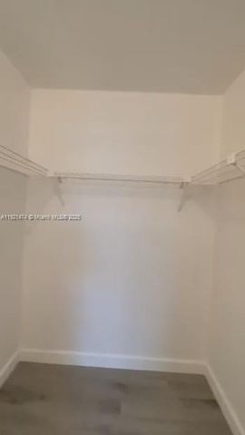 861 NE 209th Ter 204-24, Miami, FL 33179