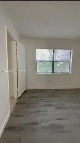 861 NE 209th Ter 204-24, Miami, FL 33179