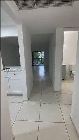 861 NE 209th Ter 204-24, Miami, FL 33179