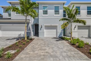 1841 SE Roxy Way, Stuart, FL 34996