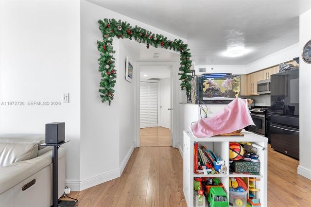 3530 Mystic Pointe Dr 2907, Aventura, FL 33180