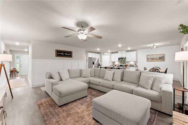 121 Mountain Creek Drive, Maysville, GA 30558