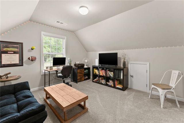 121 Mountain Creek Drive, Maysville, GA 30558