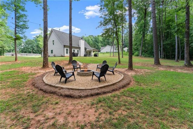 121 Mountain Creek Drive, Maysville, GA 30558