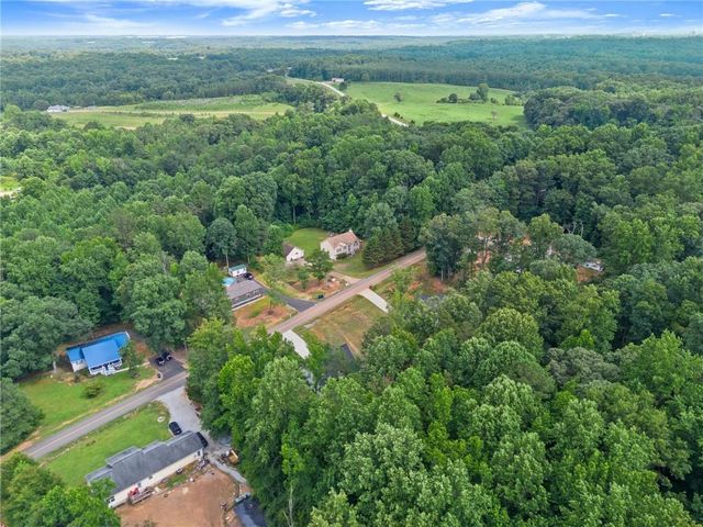 121 Mountain Creek Drive, Maysville, GA 30558