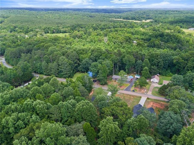 121 Mountain Creek Drive, Maysville, GA 30558