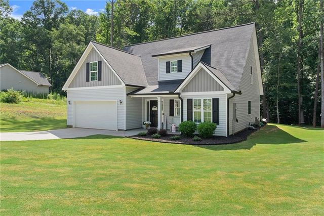 121 Mountain Creek Drive, Maysville, GA 30558