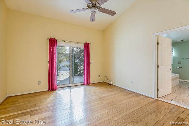 61019 Evergreen Court 22, South Lyon, MI 48178