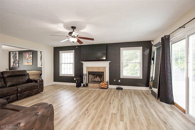 25660 Edgecliff Drive, Euclid, OH 44132
