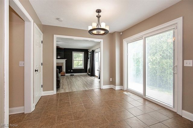 25660 Edgecliff Drive, Euclid, OH 44132
