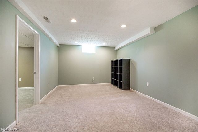 25660 Edgecliff Drive, Euclid, OH 44132