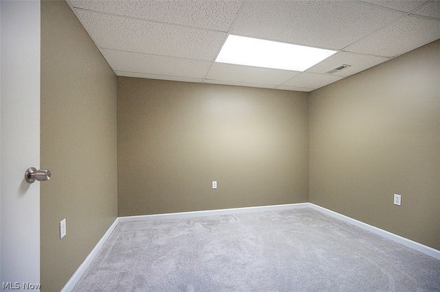 25660 Edgecliff Drive, Euclid, OH 44132