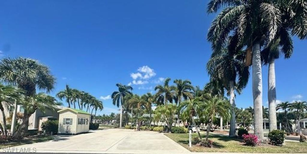 1386 Silver Lakes BLVD, NAPLES, FL 34114 — photo 2