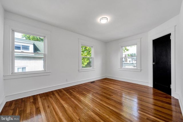 122 E PLUMSTEAD AVE, Lansdowne, PA 19050