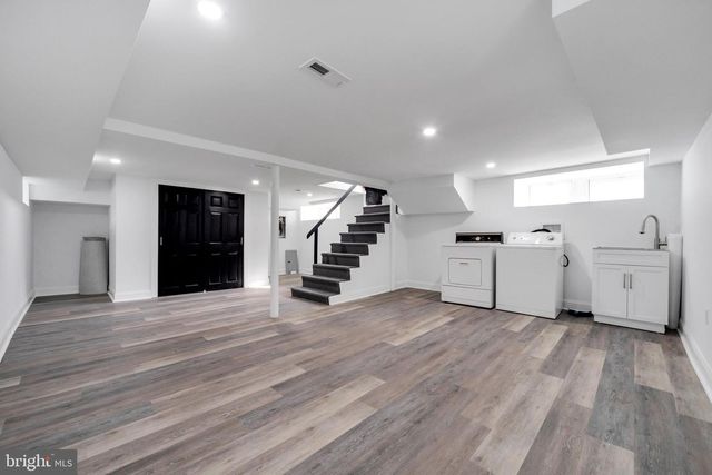 122 E PLUMSTEAD AVE, Lansdowne, PA 19050