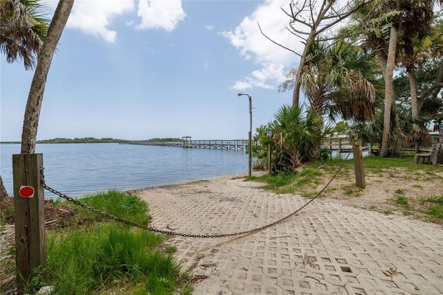 301 WATER LANDING DRIVE, Oak Hill, FL 32759