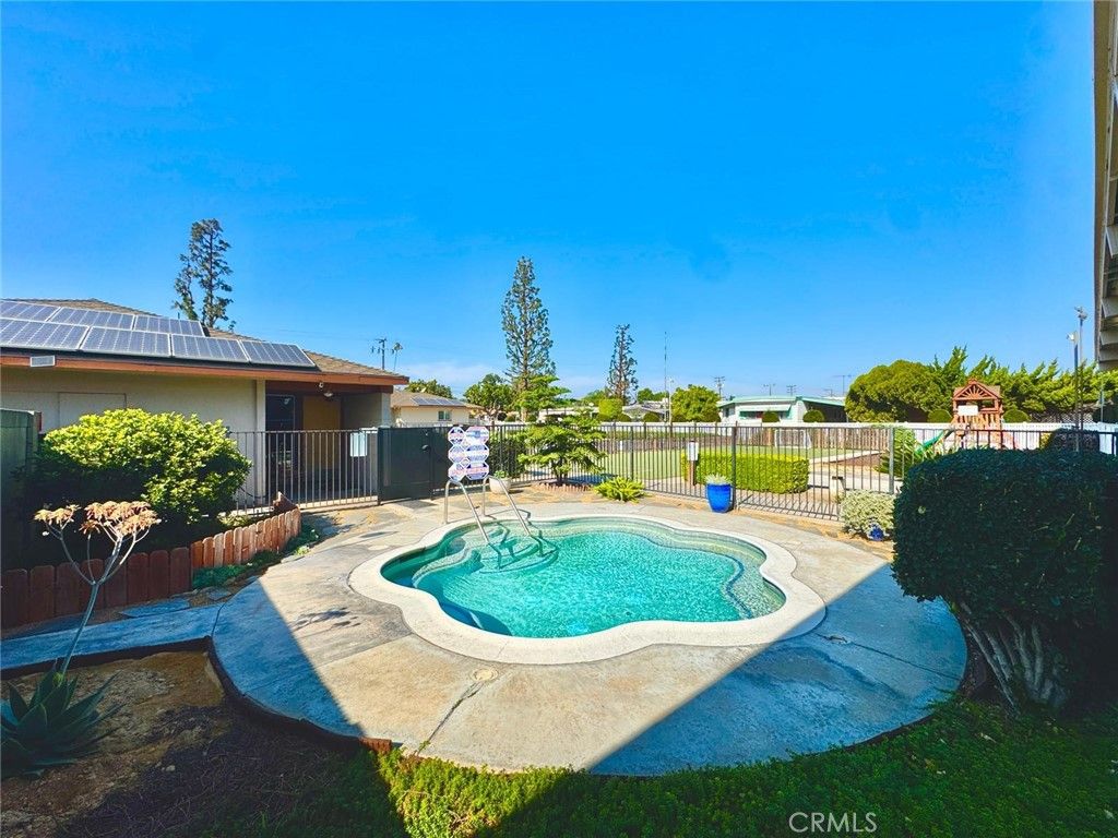 Image 24 of property listing at 16600 Orange Avenue 130, Paramount, CA 90723