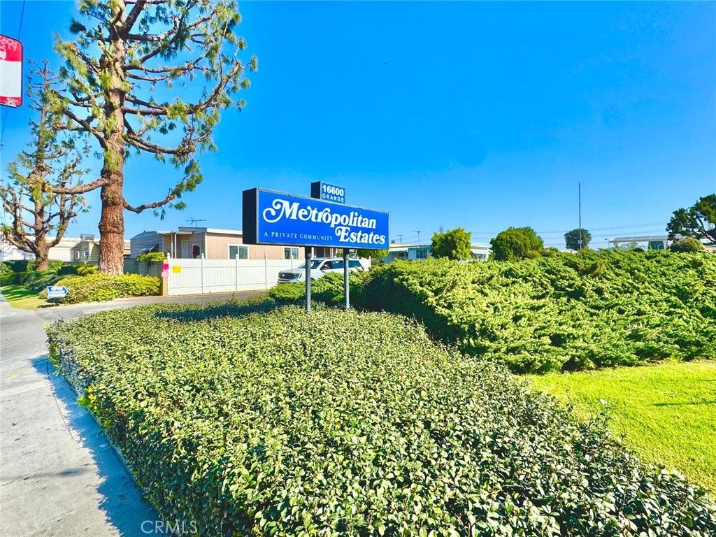 Image 26 of property listing at 16600 Orange Avenue 130, Paramount, CA 90723