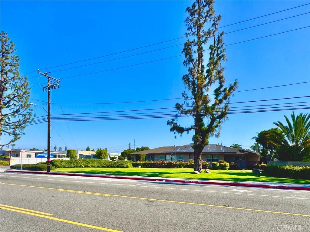 Image 27 of property listing at 16600 Orange Avenue 130, Paramount, CA 90723