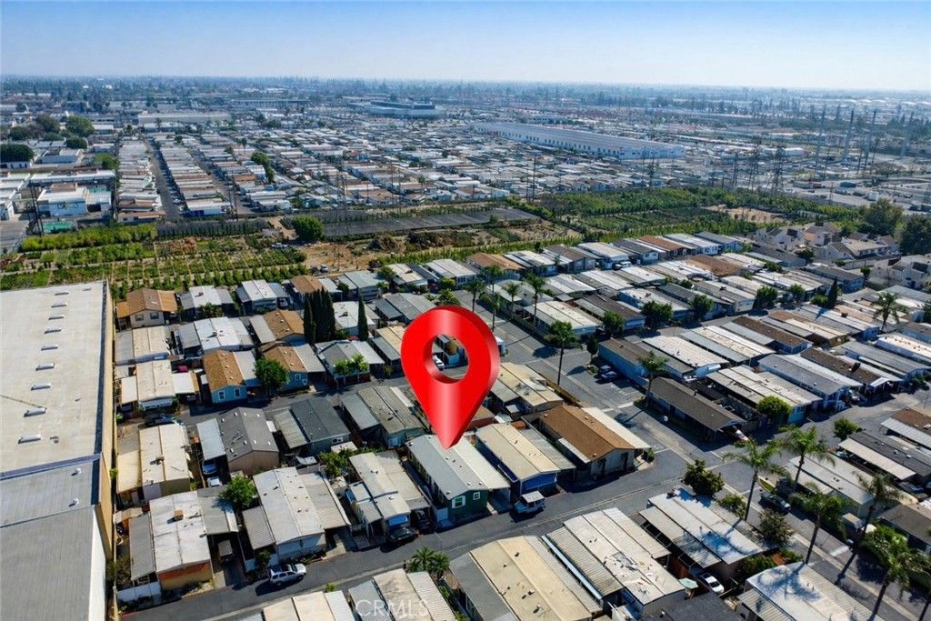 Image 30 of property listing at 16600 Orange Avenue 130, Paramount, CA 90723