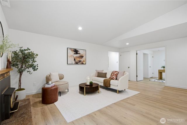 18223 145th Court NE, Woodinville, WA 98072