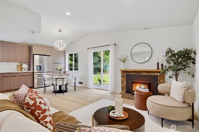 18223 145th Court NE, Woodinville, WA 98072