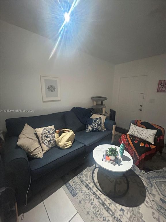 1045 N Andrews Ave 4, Fort Lauderdale, FL 33311