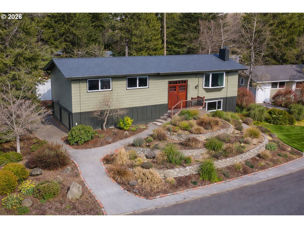 8385 Sw BROOKRIDGE St, Portland, OR 97225