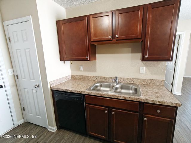 8444 HEWITT Street, Jacksonville, FL 32244