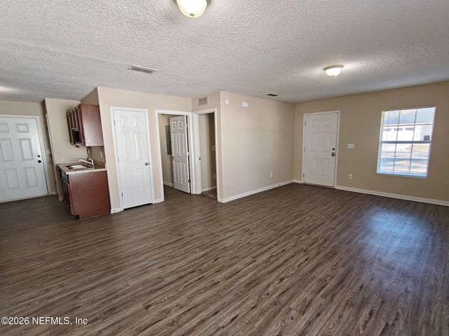 8444 HEWITT Street, Jacksonville, FL 32244