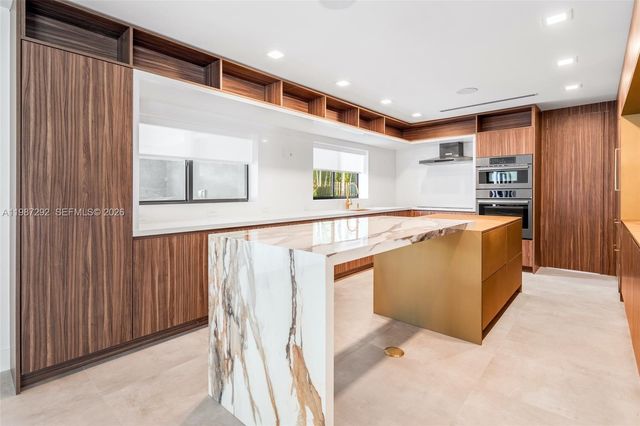 13306 SW 58th Ct, Pinecrest, FL 33156