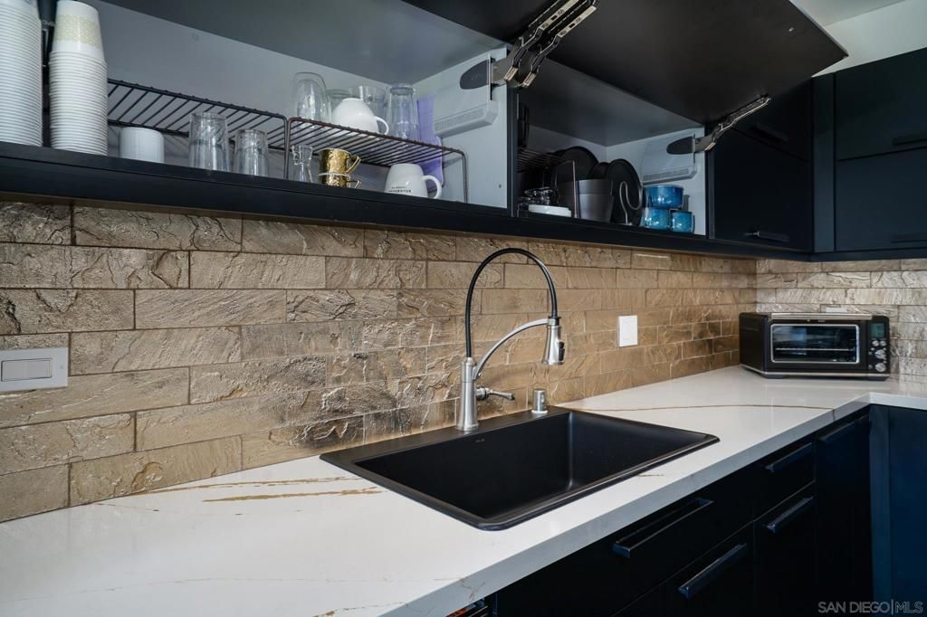 Image 9 of property listing at 1517 Shields Ave, Encinitas, CA 92024