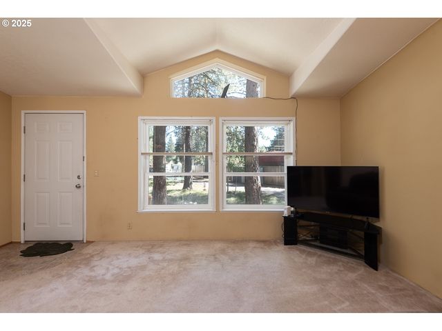 60451 UMATILLA Cir, Bend, OR 97702