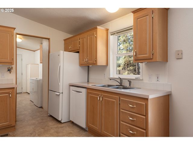 60451 UMATILLA Cir, Bend, OR 97702