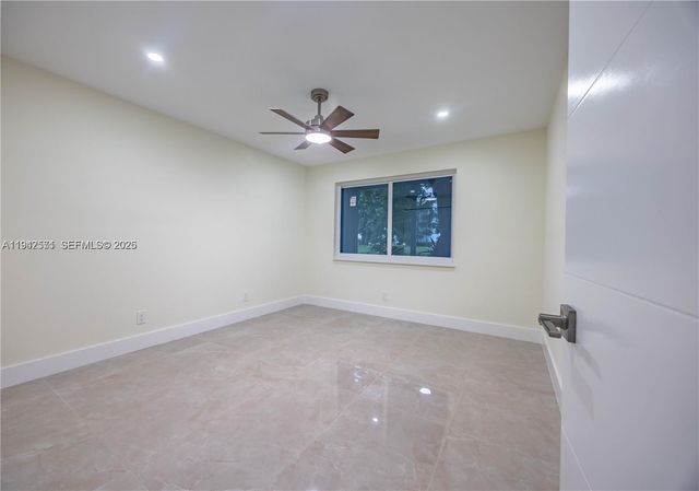 211 E Durham E 211, Deerfield Beach, FL 33442