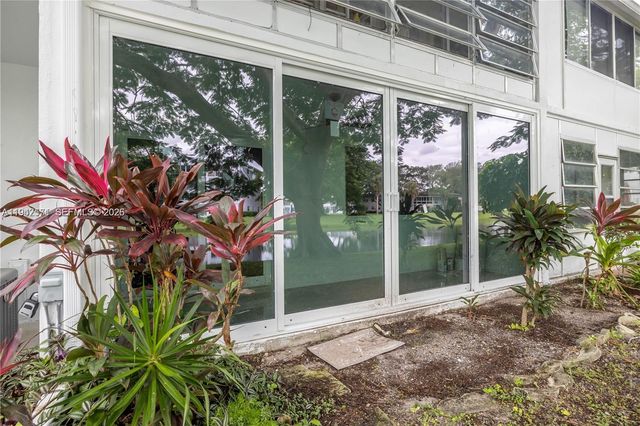 211 E Durham E 211, Deerfield Beach, FL 33442