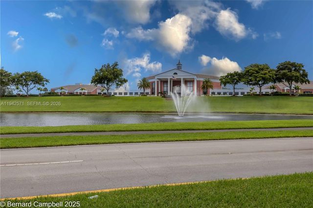 211 E Durham E 211, Deerfield Beach, FL 33442