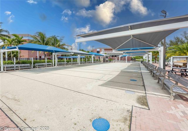 211 E Durham E 211, Deerfield Beach, FL 33442