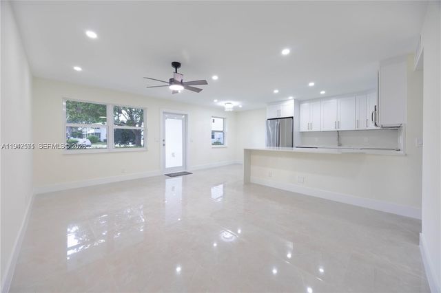 211 E Durham E 211, Deerfield Beach, FL 33442