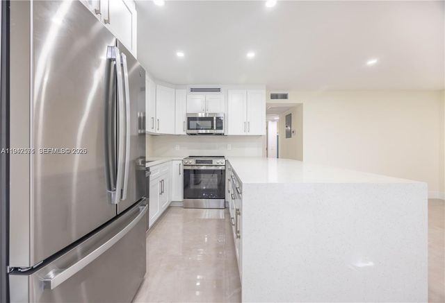 211 E Durham E 211, Deerfield Beach, FL 33442