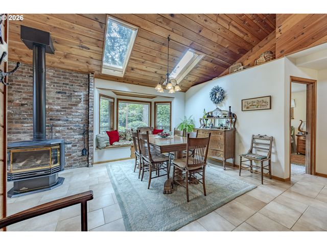 88313 MILLICAN Rd, Springfield, OR 97478