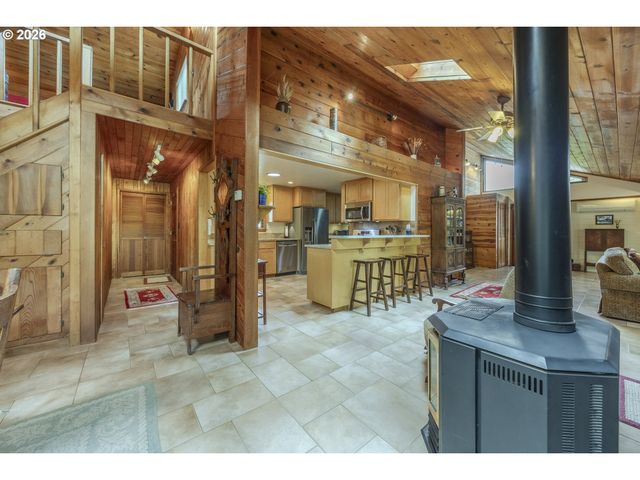 88313 MILLICAN Rd, Springfield, OR 97478