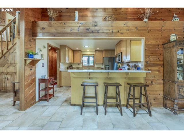 88313 MILLICAN Rd, Springfield, OR 97478