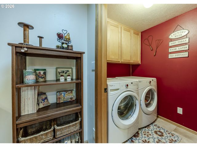 88313 MILLICAN Rd, Springfield, OR 97478