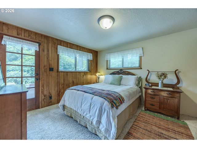88313 MILLICAN Rd, Springfield, OR 97478