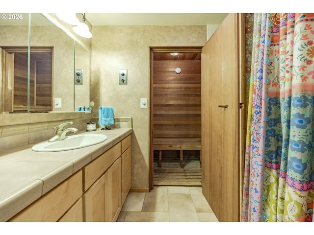 88313 MILLICAN Rd, Springfield, OR 97478